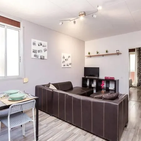 Apartment Cosy 3bdr Flat, 8mins To La Ramblas