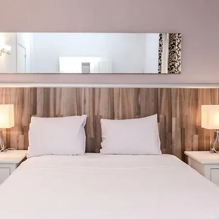Apartment Cosy 3bdr Flat, 8mins To La Ramblas Barcelona